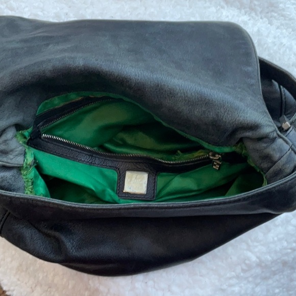 Fendi Baguette leather handbag - Picture 7 of 8